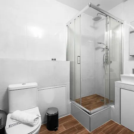 Panama, Nilie Hospitality Mgmt Saloniki