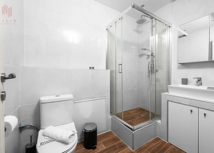 Panama, Nilie Hospitality Mgmt Θεσσαλονίκη